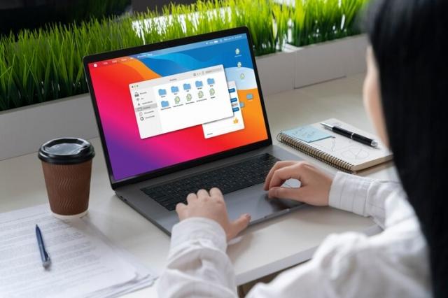 Comprehensive Guide to Running macOS on Windows Using a Virtual Machine